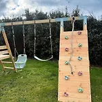 別荘 Maison A La Campagne Avec Piscine Chauffee Proche Deauville *