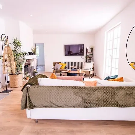 Holiday home Maison A La Campagne Avec Piscine Chauffee Proche Deauville