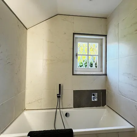 Сasa de vacaciones Maison à La Campagne Avec Piscine Chauffée Proche Deauville Saint-Étienne-la-Thillaye