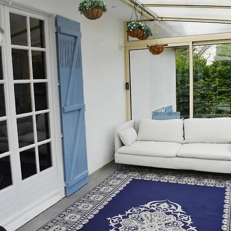 Holiday home Maison A La Campagne Avec Piscine Chauffee Proche Deauville