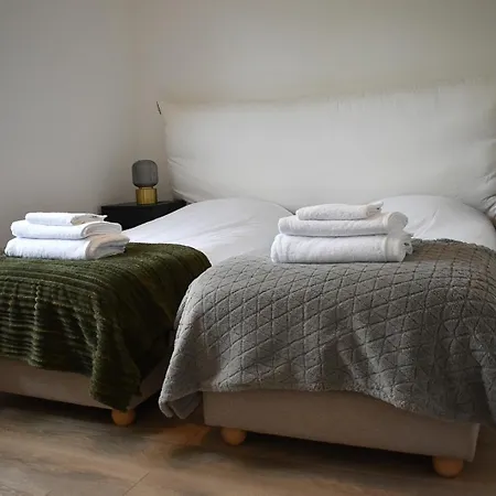 Maison à La Campagne Avec Piscine Chauffée Proche Deauville *