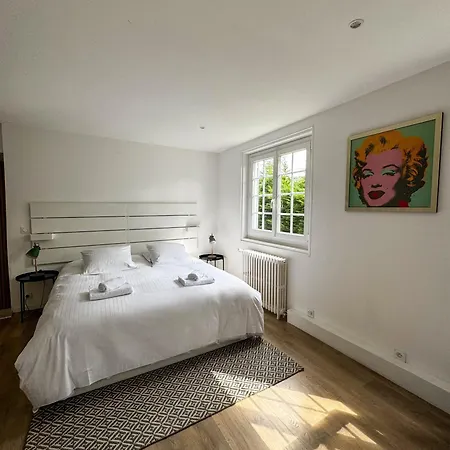 Maison à La Campagne Avec Piscine Chauffée Proche Deauville Saint-Étienne-la-Thillaye