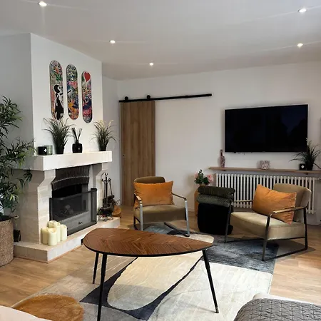 Maison A La Campagne Avec Piscine Chauffee Proche Deauville Saint-Étienne-la-Thillaye