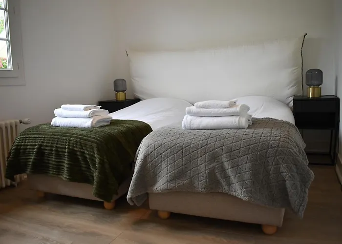 Maison A La Campagne Avec Piscine Chauffee Proche Deauville *