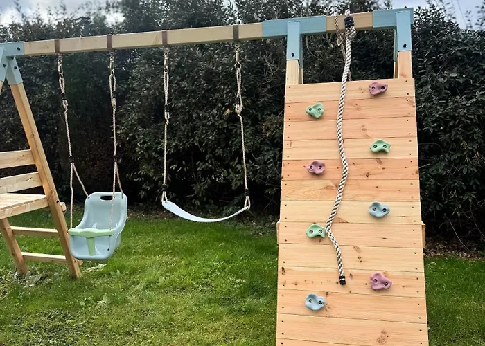 Holiday home Maison A La Campagne Avec Piscine Chauffee Proche Deauville *